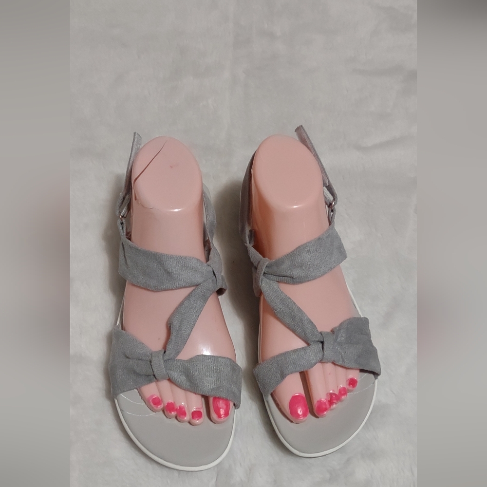 Elegant Gray Women's Sandals